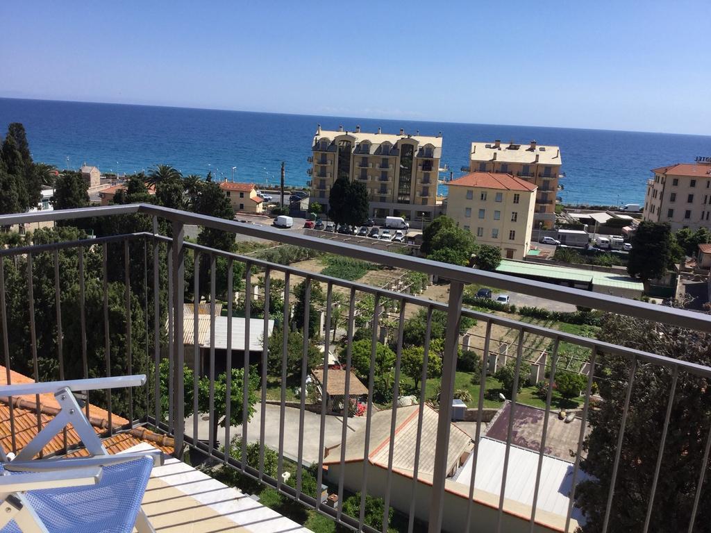 Hotel Europa Finale Ligure Extérieur photo