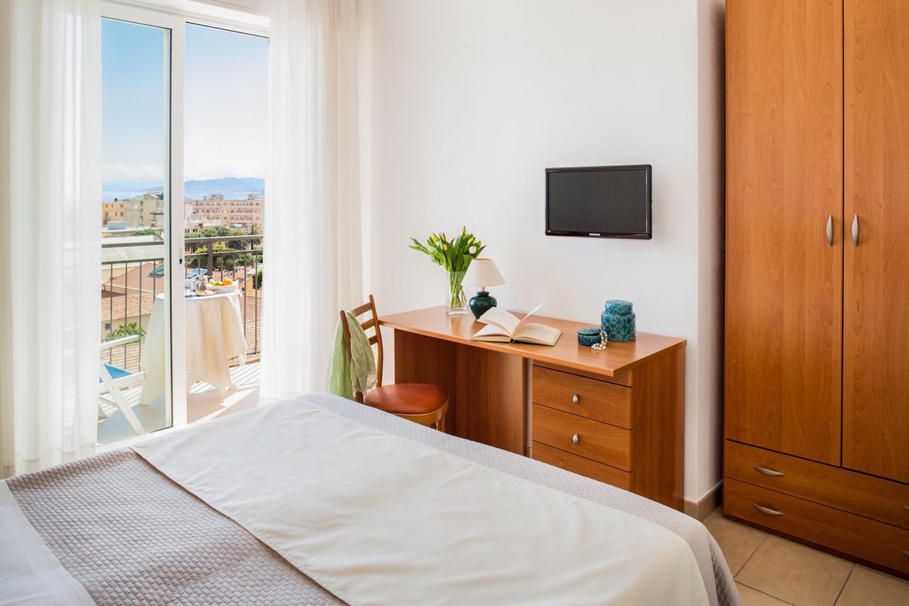 Hotel Europa Finale Ligure Extérieur photo